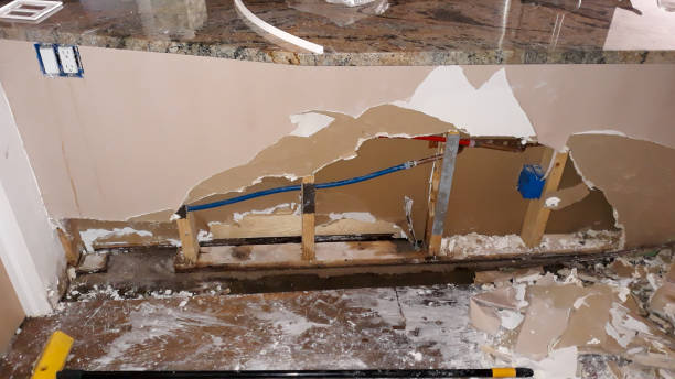 Best Flood restoration services  in Lawrenceburg, TN